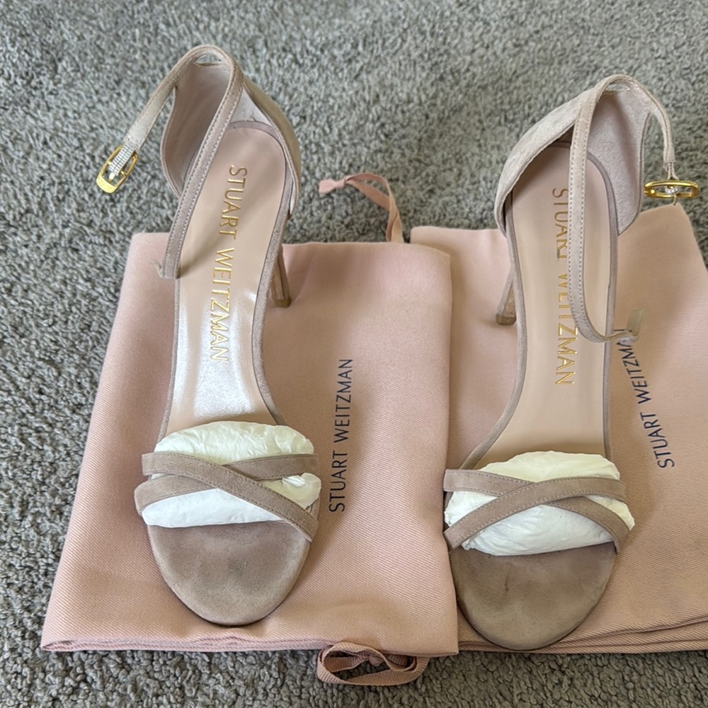 Stuart Weitzman Tan Heels Elegant Design